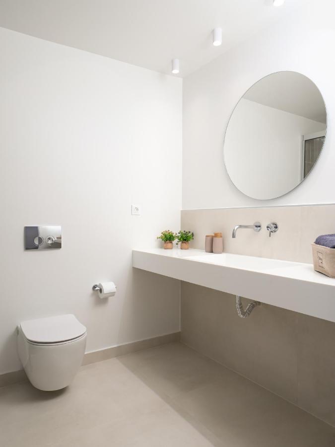 The H Experience - Eclectic Spacious Apartment Near Venetian Castle - 1 Ираклио Екстериор снимка